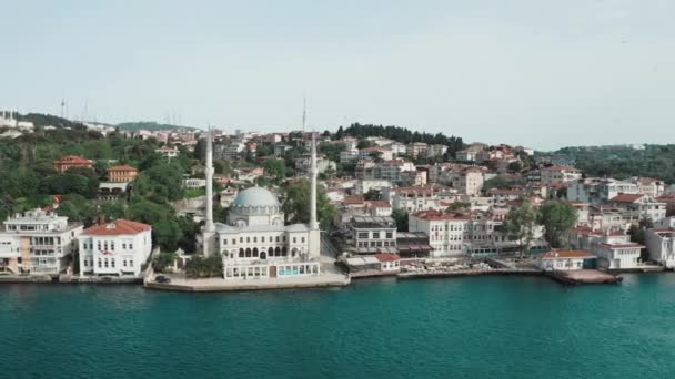 Pemandangan udara Masjid Beylerbeyi di Istanbul — Stok Video