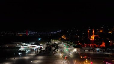 Uskudar Meydanı 'nın havadan görüntüsü. Türkiye 'de 4K Görüntüsü