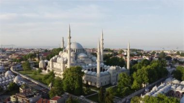 İstanbul 'daki Süleyman Camii' nin havadan görünüşü. Türkiye 'de 4K Fooatge
