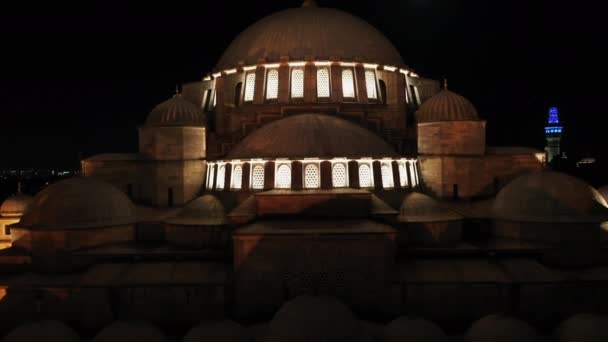 Vista aérea de la mezquita Suleymaniye. Dice: "No se olvide, estaban en el examen" — Vídeos de Stock