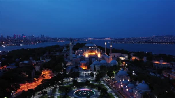 Luchtfoto van Hagia Sophia. 4K Beelden in Turkije — Stockvideo