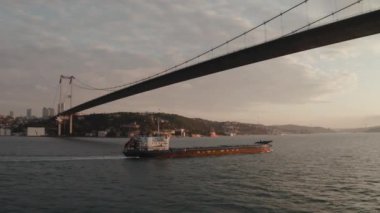 Kuru kargo gemisinin hava görüntüsü