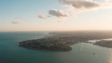 İstanbul Tarih Yarımadası 'nın havadan görünüşü. Türkiye 'de 4K Görüntüsü