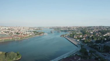 İstanbul 'daki Altın Boynuz' un havadan görünüşü. Türkiye 'de 4K Görüntüsü