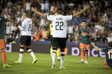 Valencia, İspanya - 02 Ekim 2019: Mestalla Stadyumu 'nda Valencia Cf ve Afc Ajax arasında oynanan Uefa Şampiyonlar Ligi karşılaşmasında Maxi Gomez