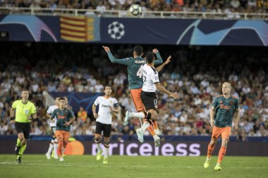 Valencia, İspanya - 02 Ekim 2019: Valencia Cf ve Afc Ajax arasında oynanan Uefa Şampiyonlar Ligi maçında Alvarez 