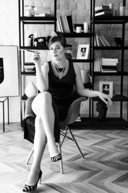 Klasik film görüntü güzel genç bayan