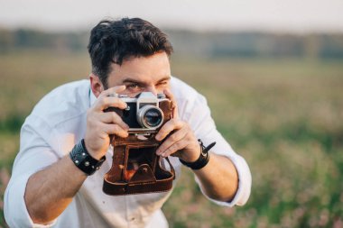 Doğa, yakışıklı adam