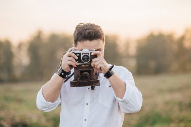 Doğa, yakışıklı adam