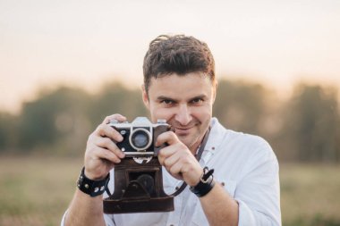 Doğa, yakışıklı adam