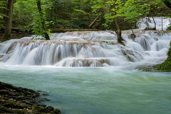 Long Exposure Waterfall Green Forest — Stock Photo, Image