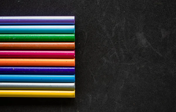 Крупный План Цветных Карандашей Столе Снова Школу — стоковое фото