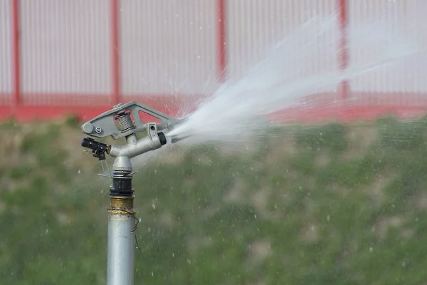 Metal Automatic Lawn Sprinkler Operation Hot Summer Day — Stock Photo, Image