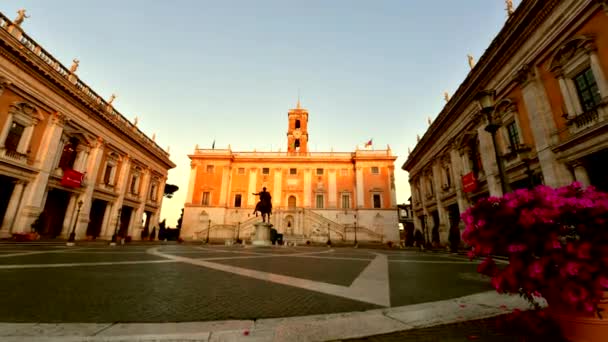 Рим, Capitolinum Palaceca в сумерках, освещенный итальянскими красками. Timelapse — стоковое видео