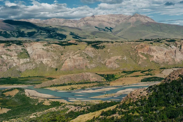 Nehir Los Vueltas Arjantin, el chalten