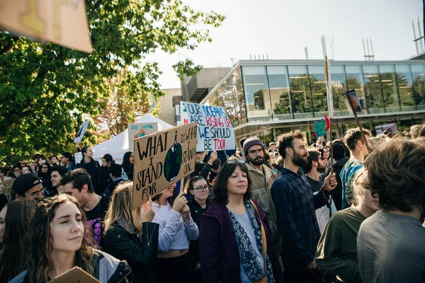 Canada, vancouver - 27. september 2019 streikende leute bei rallie — Stockfoto