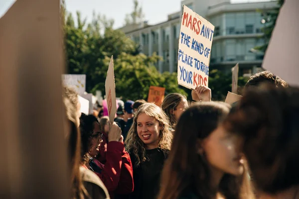 Canadá, Vancouver - 27 de setembro de 2019 Pessoas em greve em rallie — Fotografia de Stock