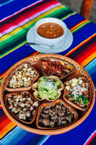 Placa Mexicana Com Carne Diferente Guacamole — Fotografia de Stock