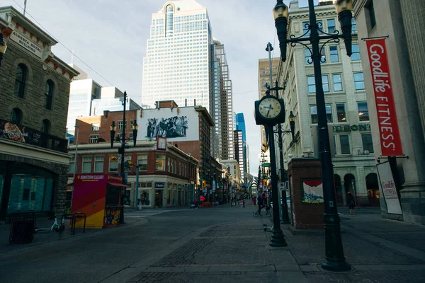 Vista Del Centro Calgary Centre Street Mostrando Altos Rascacielos Oficinas — Foto de Stock