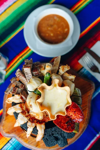 Surtido Salsas Chili Plato Carne Mexicana Restaurante Mexicano — Foto de Stock