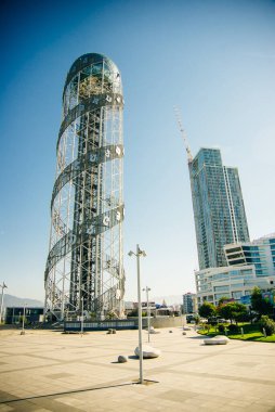 BATUMI, GEORGIA - Eylül 2019 Alfabetik Kule.