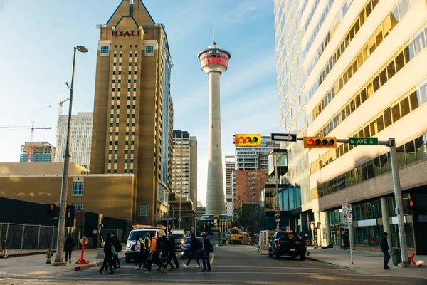 Kilátás Calgaryra Belvárosban Centre Streeten Magas Vállalati Irodai Felhőkarcolókkal Kanada — Stock Fotó