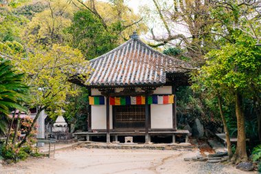 Shikoku, JAPONYA - 2 Mayıs 2025 No. 51 Ishite Tapınağı, Shikoku haccında. Yüksek kalite fotoğraf