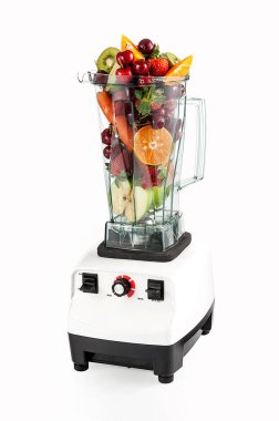 Meyve ve sebzeyle karıştırıcı, sağlıklı meyvelerden yapılmış blender içeceği..