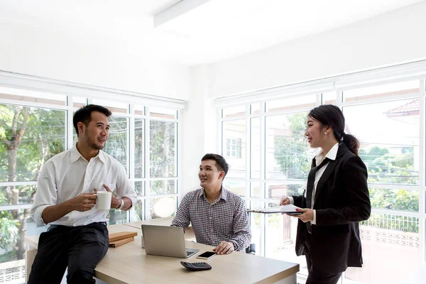 Equipo Negocios Trabajo Equipo Gente Hombres Mujeres Que Trabajan Cargo — Foto de Stock