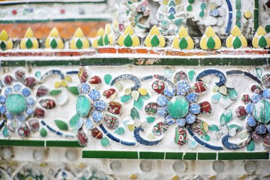 Phra Prang 'daki döşeme deseni, Wat Arun. Bangkok, Tayland 'daki Wat Arun Tapınağındaki Stupa.