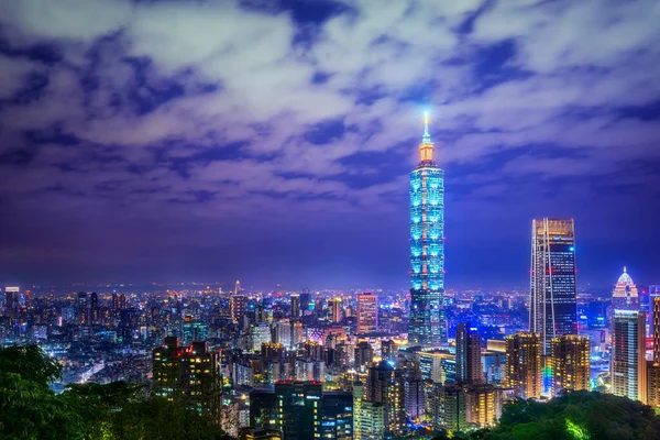 Taipeh City Scape Taipeh Nachtlicht Taiwan Mit Nebligem Abendlicht Taiwans — Stockfoto