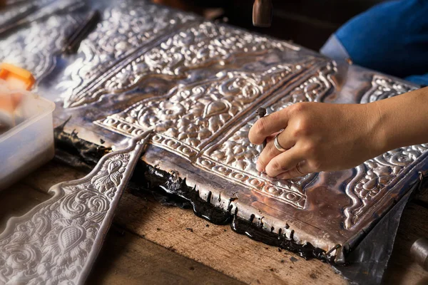 Fabricación Cubiertos Las Mujeres Tailandesas Están Haciendo Cubiertos Original Los — Foto de Stock