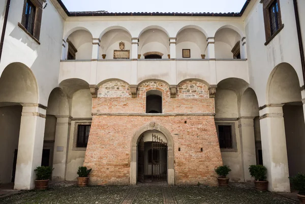 Sassocorvaro Italia Abril 2018 Patio Interior Fortaleza Medieval Sassocorvaro — Foto de Stock