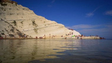 Ünlü beyaz uçurum denilen Scala dei Turchi, İtalya.