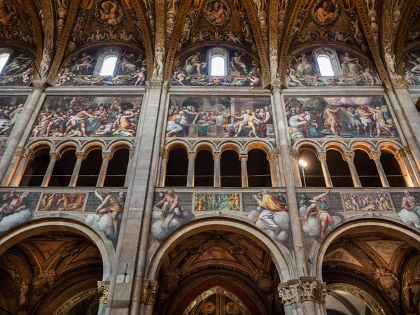 意大利帕尔马 2018年4月8日 圣玛利亚大教堂爱苏泰以其文艺复兴风格的壁画之美而闻名 — 图库照片