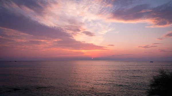 Чудовий Захід Сонця Узбережжі Моря Італійський Краєвид — стокове фото