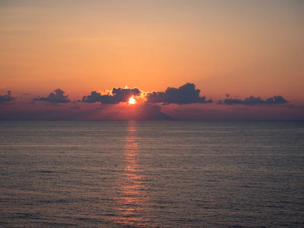 Matahari Terbenam Yang Indah Laut Lanskap Italia — Stok Foto