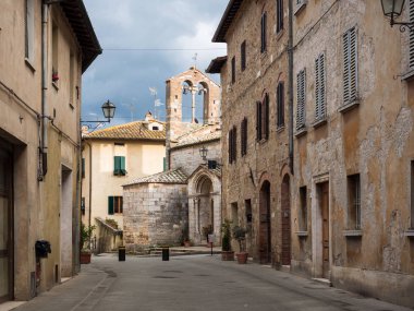 San Quirico D'Orcia antik taş kilise, eski ortaçağ villag