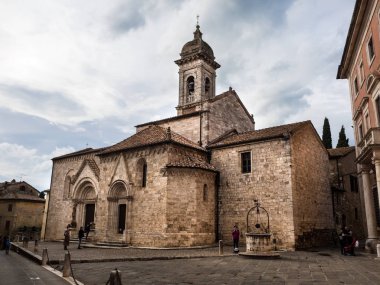 13. yüzyılda San Quiric'te inşa edilen Romanesk-Gotik kilise