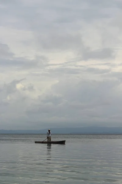 Bocas Del Toro Panama Août 2014 Pêcheur Rentrant Chez Lui — Photo