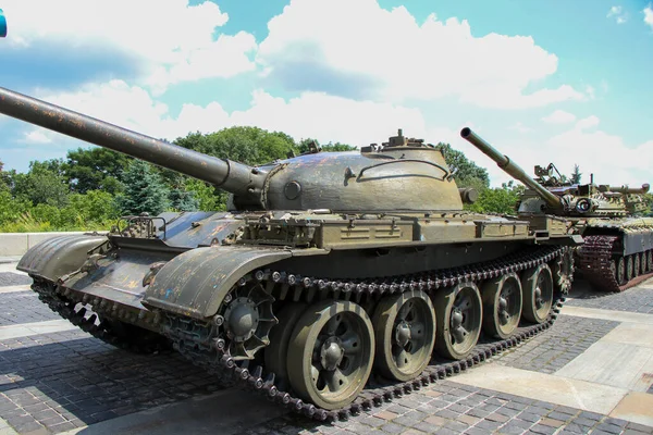 Büyük askeri teçhizat - büyük panzerler 