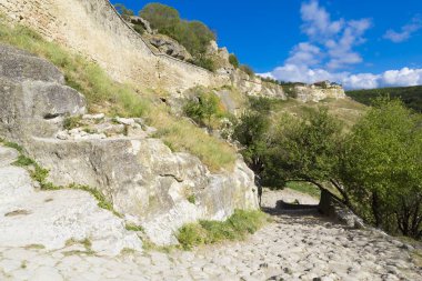 Chufut Kale şehir kalıntıları antik mağara