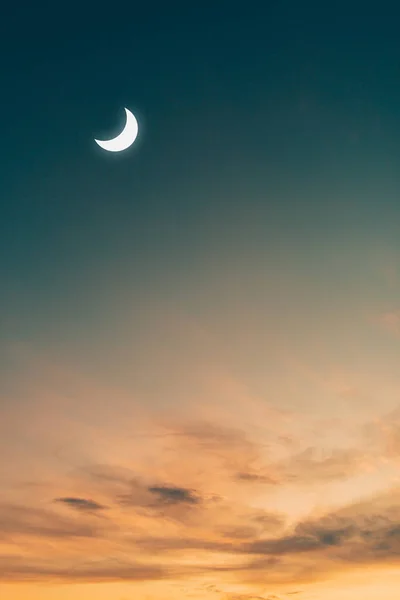 Όμορφο Φυσικό Φόντο Του Ουρανού Ηλιοβασίλεμα Timevertical Στυλ — Φωτογραφία Αρχείου