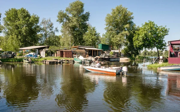 Komsomolsk Região Poltava Ucrânia Junho 2018 Pescador Velho Barco Pesca — Fotografia de Stock