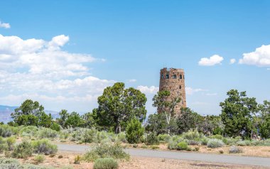 Çöl görünümü bakış açısı ve antik taş wath Kulesi. Büyük Kanyon Milli Parkı, Arizona, ABD ünlü dönüm noktası. Güney Rim