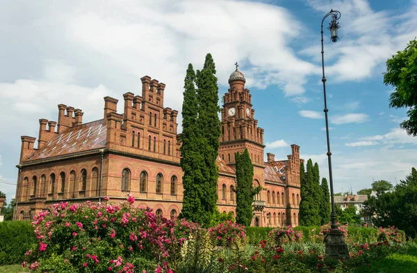 Igreja Ortodoxa Antiga Jardim Floração Verão — Fotografia de Stock