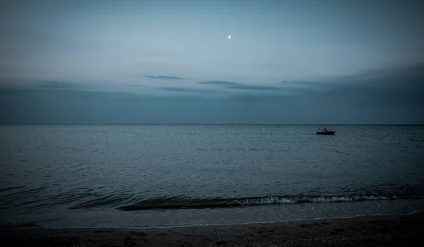 Спокойствие Над Тихим Океаном Ночной Пейзаж — стоковое фото