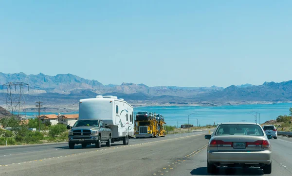 Boulder City Νεβάδα Ηπα Ιουνίου 2017 Οδική Κυκλοφορία Στον Αυτοκινητόδρομο — Φωτογραφία Αρχείου