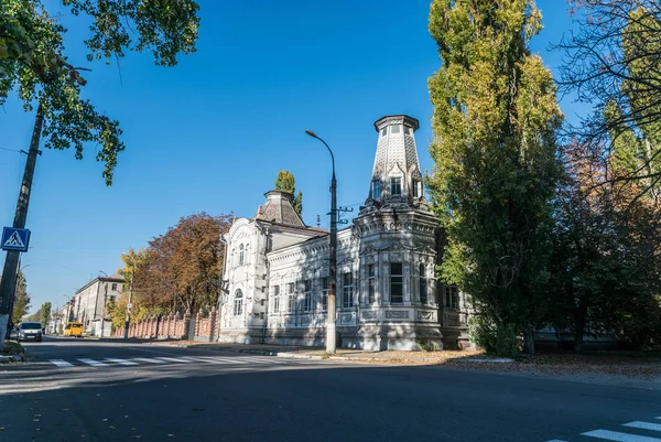 Kremenchuk Región Poltava Ucrania Octubre 2018 Hermosa Casa Ladrillo Abandonada —  Fotos de Stock