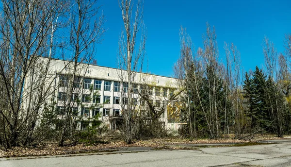 Pripyat, Ukrayna hayalet kasabasında eski terk edilmiş ev. Çernobil nükleer santralinde nükleer patlamanın sonuçları